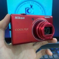 Nikon Coolpix S6200 là một máy ảnh compact zoom cực tốt - chống rung quang học - nhiều chế độ chụp.