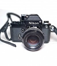 Nikon F2 Black + Lens 50mm f/1.4 Nikkor + View - Mới 98%