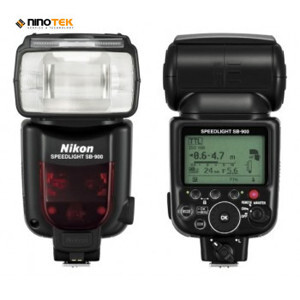 Nikon Speedlight SB 900