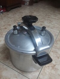 Nồi áp suất liên xô xưa, còn đẹp, dùng tốt - mã số MS799