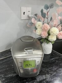 Nồi cơm điện cao tần áp suất SANYO ECJ-IG10 1Lít  mới 95%