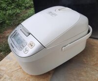 Nồi cơm điện cao tần IH Panasonic SR-HD102 1 lít mới 95%