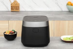 Nồi cơm điện cao tần Panasonic SR-HN151KRA, 1.5 lít