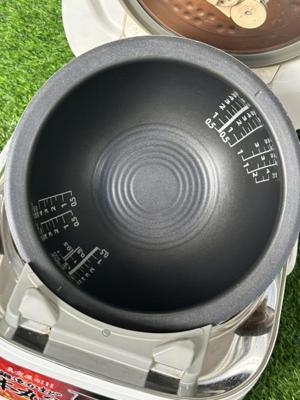 Nồi cơm điện cao tần Toshiba RC-10VXL - 1L