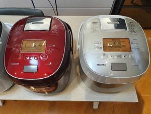 Nồi cơm điện cao tần Toshiba RC-DS18K