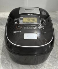 Nồi cơm điện cao tần Toshiba RC-10VRP-TS hút chân không mới 95%
