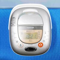 Nồi Cơm Điện Cao Tần Toshiba Áp Suất Hút Chân Không RC 10VSD Dung Tích 1 Lít