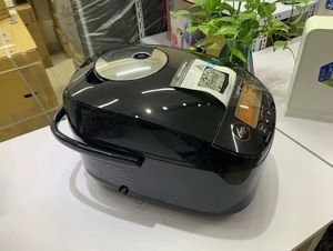 Nồi cơm điện Zojirushi NP-BK18