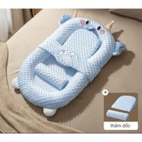 Nôi ngủ chung giường cho bé hình thú dễ thương kèm gối chặn.