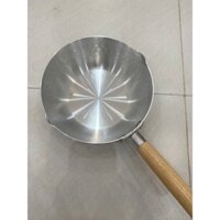 Nồi nhôm có tay cầm cán gỗ 24cm