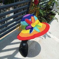 Nón rộng vành đan tay