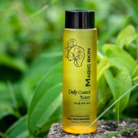 Nước cân bằng da Magic Skin – Daily Control Toner