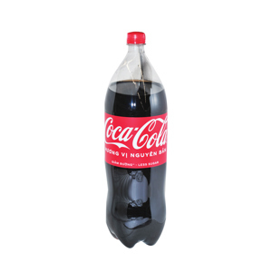 Nước giải khát Coca Cola chai 2.25L