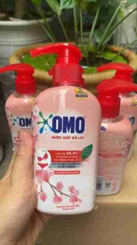 Nước giặt đồ lót OMO chuyên dụng hương hoa anh đào-Chai 300ml