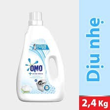 Nước giặt OMO dịu nhẹ trên da dạng chai 2,4kg