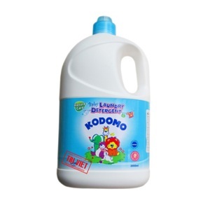 Nước giặt tẩy KoDoMo 2000ml