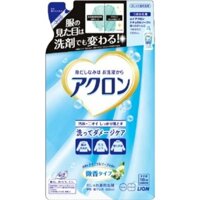 Nước Giặt Xả Lion Akron Màu Xanh Hương Hoa Thơm Ngát - Hàng Nhật Nội Địa (Túi nạp 400ml) mang đi du lịch
