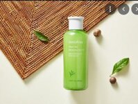 Nước hoa hồng se khít lỗ chân lông INNISFREE Green Persimmon Pore Toner.