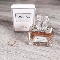 NƯỚC HOA MISS DIOR EAU DE PARFUM 5ML