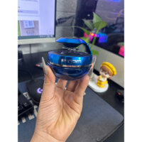 Nước hoa ô tô Atom dùng trên taplo có cánh quạt xoay bằng năng lượng mặt trời tỏa nhiều mùi hương