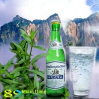 Nước khoáng thiên nhiên Bạch Hoa Xà Thiệt Thảo Laoshan Oldenlandia 270ml