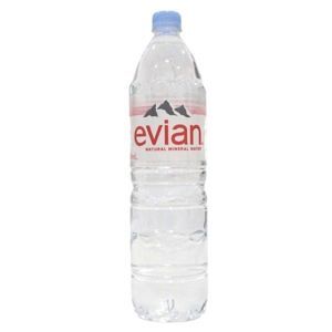 Nước khoáng thiên nhiên Evian chai 1.5L