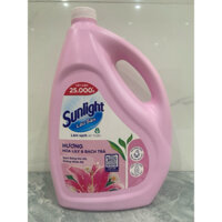Nước lau sàn Sunlight huơng hoa ly và bạch trà can 3,6kg ( mầu hồng )