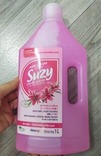 nước lau sàn Suzy ly hồng 1l