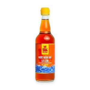 Nước mắm nhỉ cá cơm 584 Nha Trang 30 độ đạm chai 500ml