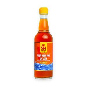 Nước mắm nhỉ cá cơm 584 Nha Trang 30 độ đạm chai 500ml