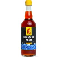 Nước mắm Nhỉ Cá cơm - 584 Nha Trang - Loại 35 độ đạm - Chai thủy tinh 510 ml