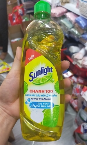 Nước Rửa Chén Sunlight Chanh Dạng Chai 400ml