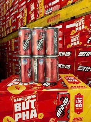 Nước tăng lực Sting hương dâu tây đỏ thùng 24 lon x 330ml