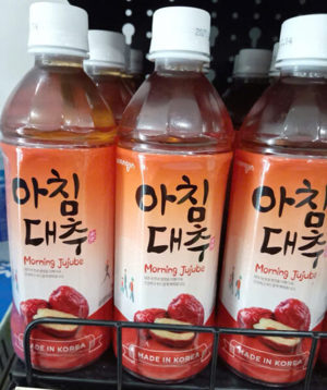 Nước táo Woongjin Hàn Quốc chai 500ml
