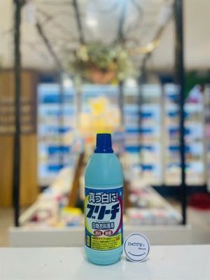 Nước tẩy trắng quần áo Rocket 600ml