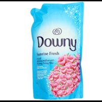 Nước xả Downy hương Nắng mai túi 1.6 lít