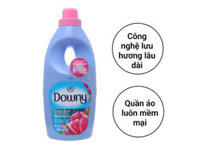 Nước xả vải Downy hương nắng mai chai 900ml