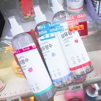 Nước xịt thơm quần áo Daiso