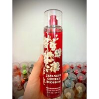 Nước xịt thơm toàn thân Bath & Body Works Japanese Cherry Blossom 236ml