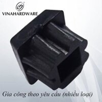 Nút nhựa chân bàn vuông 16 Vinahardware dày 1ly PB16D1