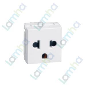 Ổ cắm 3 chấu có màng che 654324
