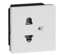 Ổ cắm 3 cực đôi Âu – Mỹ 16A-250V có màng che 654326