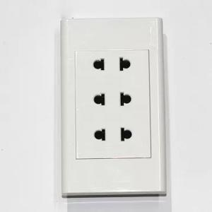 Ổ cắm ba - 2 chấu  S18AU3