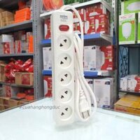 Ổ cắm điện 5 lỗ chéo lõi sứ có công tắc 2200W 5L2 SOPOKA