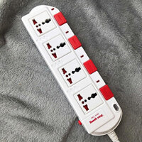 Ổ cắm điện chịu nhiệt Điện Quang ĐQ ESK SM740SL ̣̣̣(4 lỗ 3 chấu) Chính Hãng