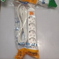 Ổ cấm điện hàn quốc 3 chấu tiếp địa sườn 5 lỗ 1 công tắc .có dây điễn dài 3m tự động ngắt điện khi quá tải