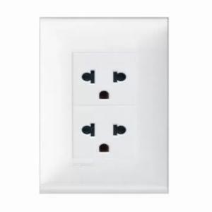 Ổ cắm đôi 3 chấu có màng che 654326