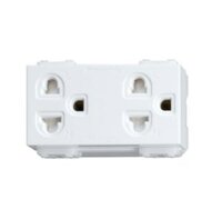 Ổ cắm đôi Panasonic WEV1582SW 3 chấu có màn che