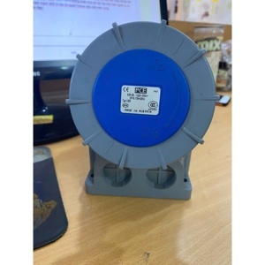 Ổ cắm gắn nổi kín nước IP67 F133-6