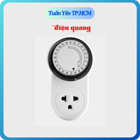 Ổ cắm hẹn giờ Điện Quang ĐQ ESK MT06 WBL 13 điều chỉnh cơ, 1 lỗ 3 chấu trắng đen